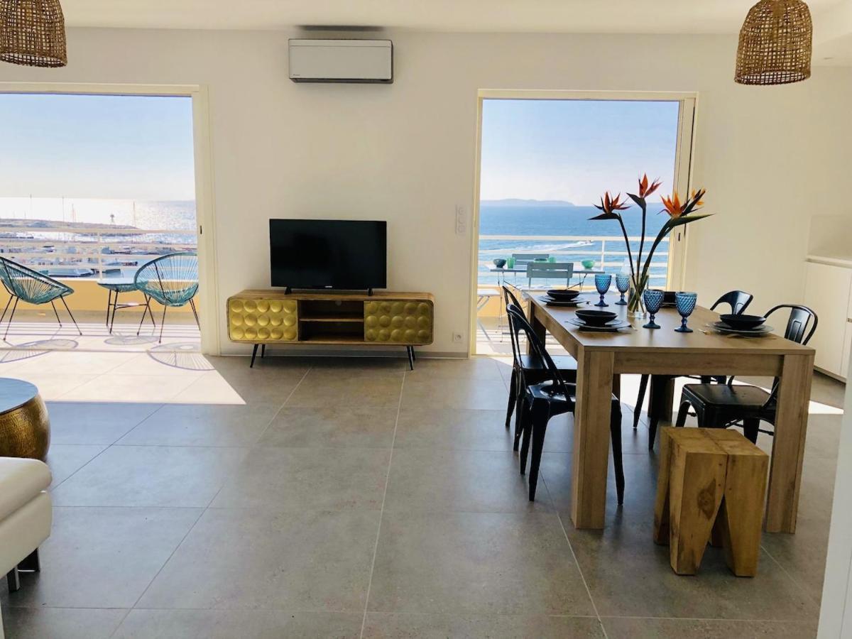 T3 Front De Mer Dernier Etage Vue Mer Petit Havre De Paix Pour Vos Vacances Emplacement Unique Vue Mer Panoramique A 180 Degres Pour Ce T3 En Face De La Plage Front De Mer Vue Sur Les Iles 5 Et Dernier Etage Avec Ascenseur لو لا فاندو المظهر الخارجي الصورة
