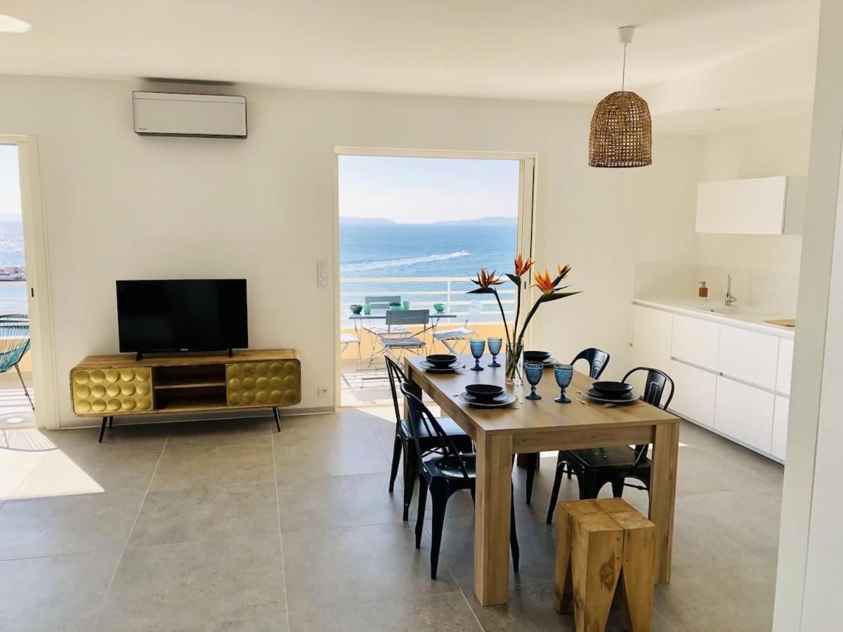 T3 Front De Mer Dernier Etage Vue Mer Petit Havre De Paix Pour Vos Vacances Emplacement Unique Vue Mer Panoramique A 180 Degres Pour Ce T3 En Face De La Plage Front De Mer Vue Sur Les Iles 5 Et Dernier Etage Avec Ascenseur لو لا فاندو المظهر الخارجي الصورة